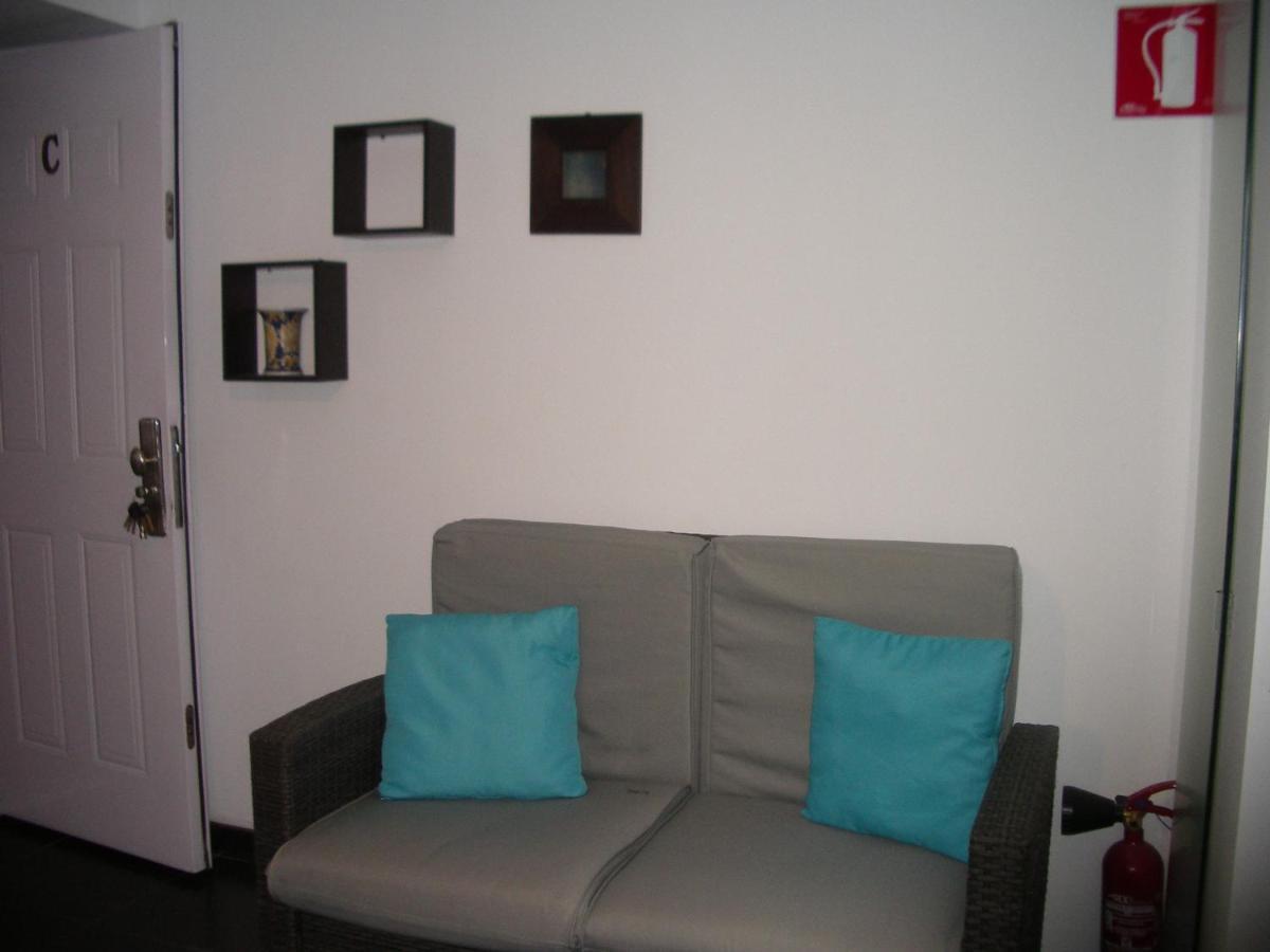 Apartamentos La Fonda Aninon Extérieur photo