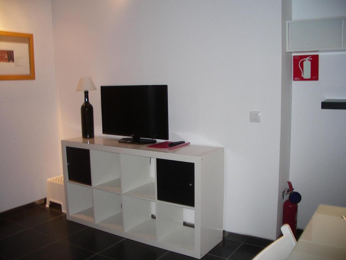 Apartamentos La Fonda Aninon Extérieur photo