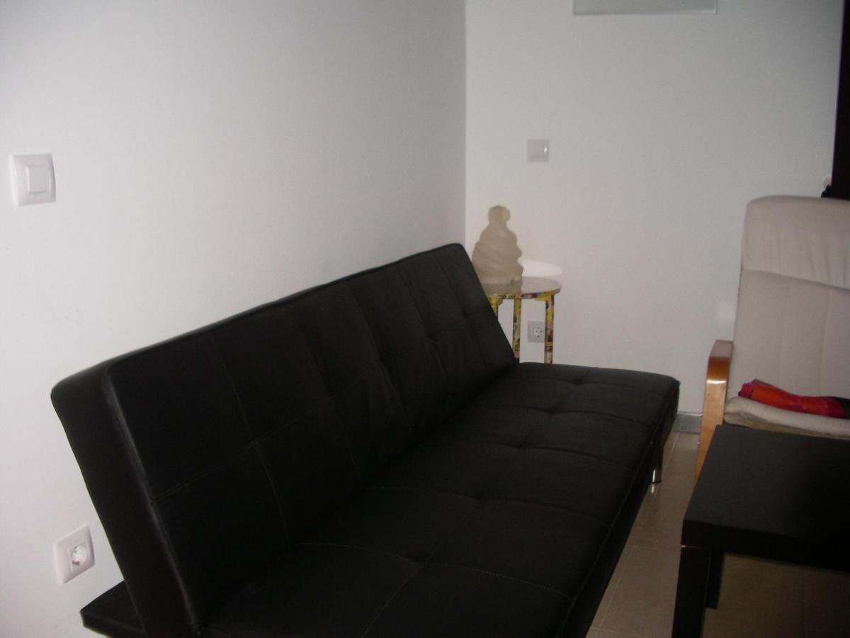Apartamentos La Fonda Aninon Extérieur photo
