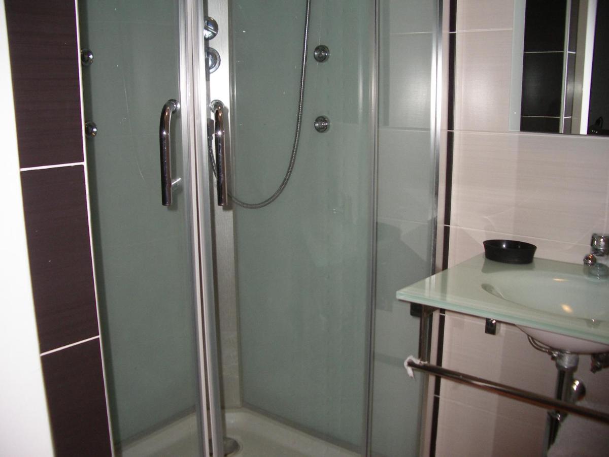 Apartamentos La Fonda Aninon Extérieur photo