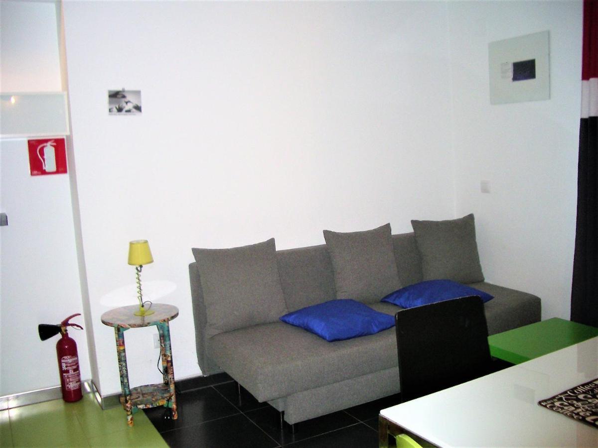 Apartamentos La Fonda Aninon Extérieur photo