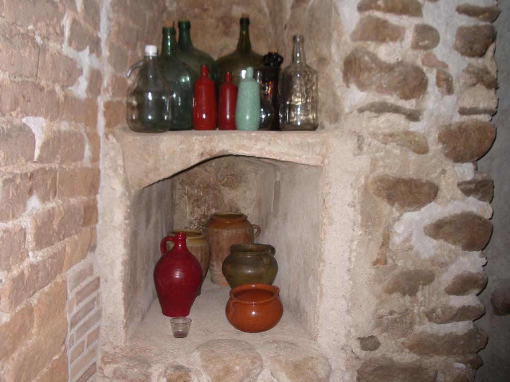Apartamentos La Fonda Aninon Extérieur photo
