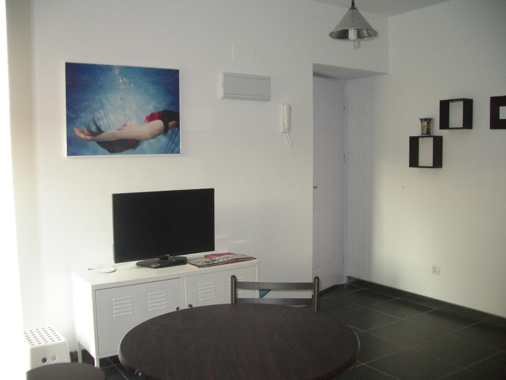 Apartamentos La Fonda Aninon Extérieur photo