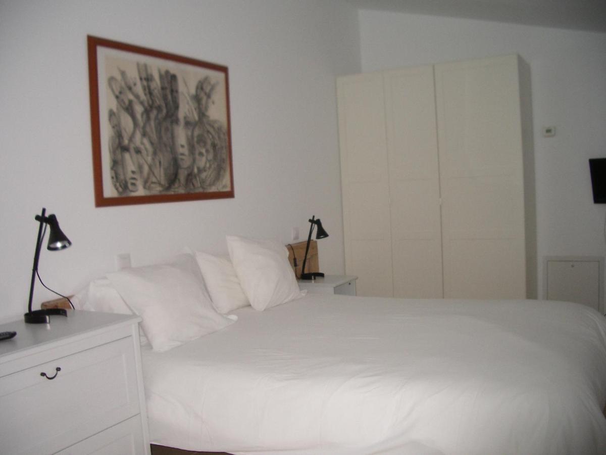 Apartamentos La Fonda Aninon Extérieur photo
