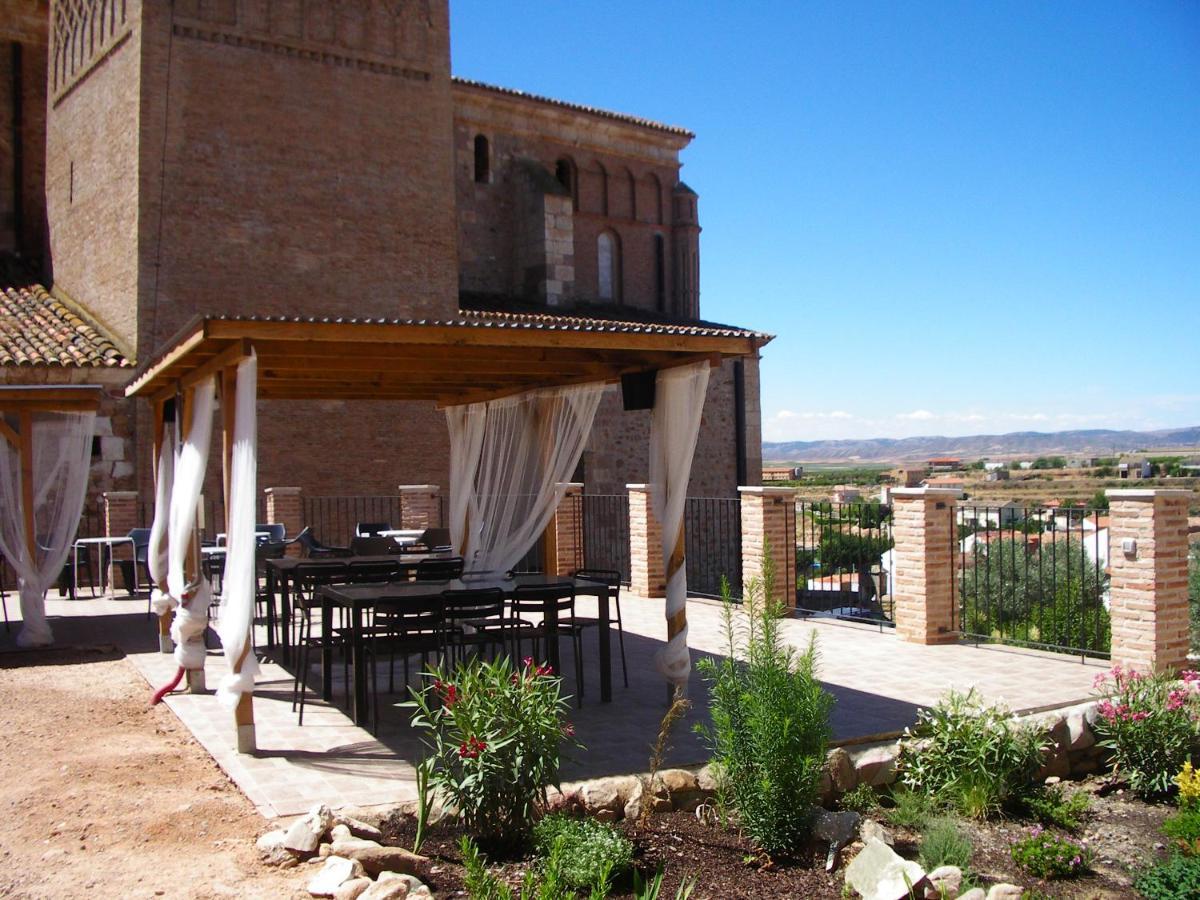Apartamentos La Fonda Aninon Extérieur photo